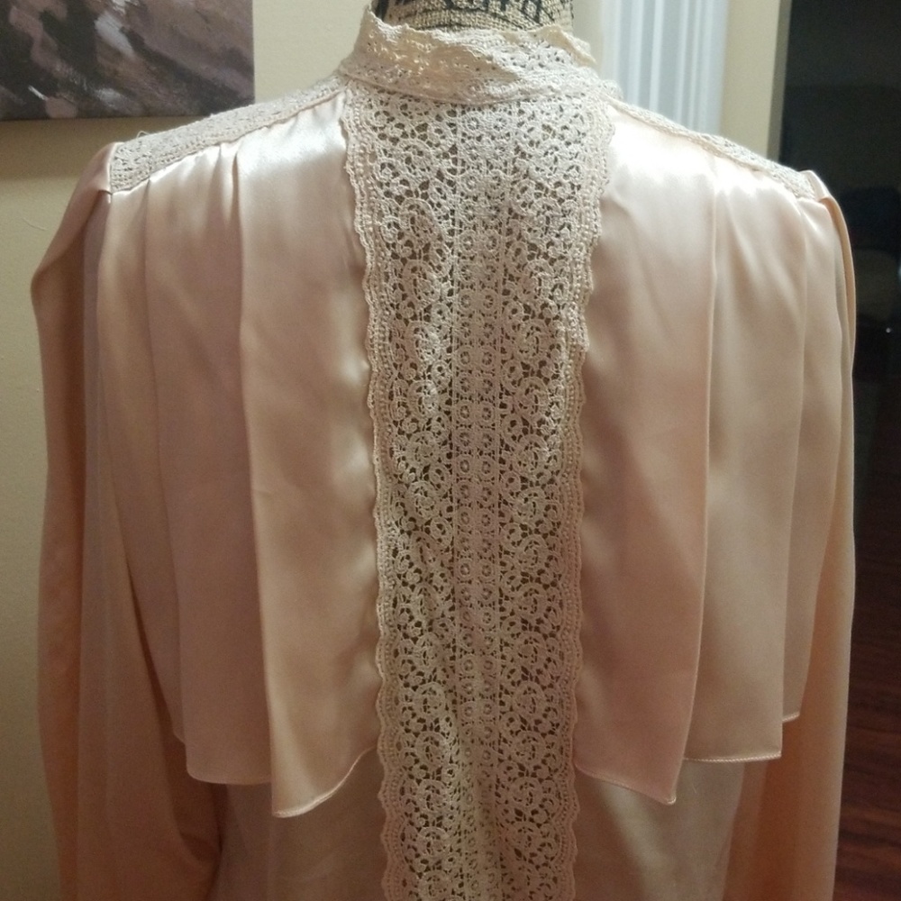 Vintage Silk Peach Colored Blouse - Picture 4 of 6